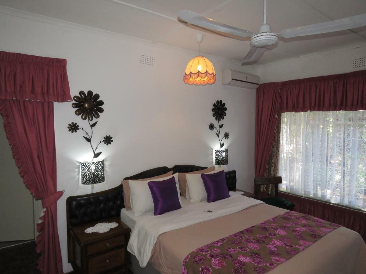 Parrot Lodge Bulawayo Exterior foto